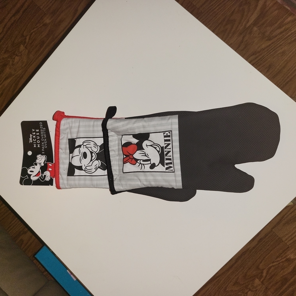 𝅺disney Mickey Mouse 2 Pack Oversized Oven Mitts